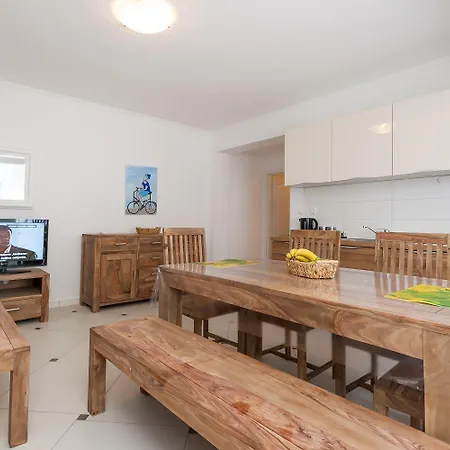 Modernes Mit Klima, Wifi, Terrasse 公寓 巴斯卡